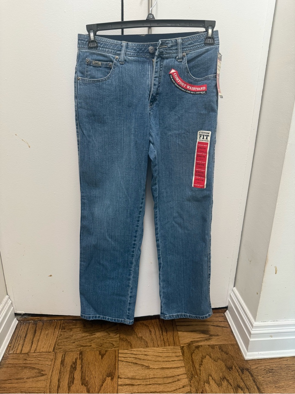 NWT Lee Comfort Fit Straight-Leg Jeans, 8 Petite